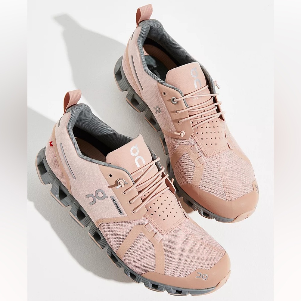 On Cloud WP Waterproof Lunar Rose Bungee Athletic Running Sneaker Shoe Women 6.5